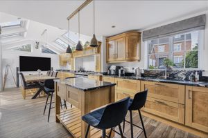 Kitchen/ Diner- click for photo gallery